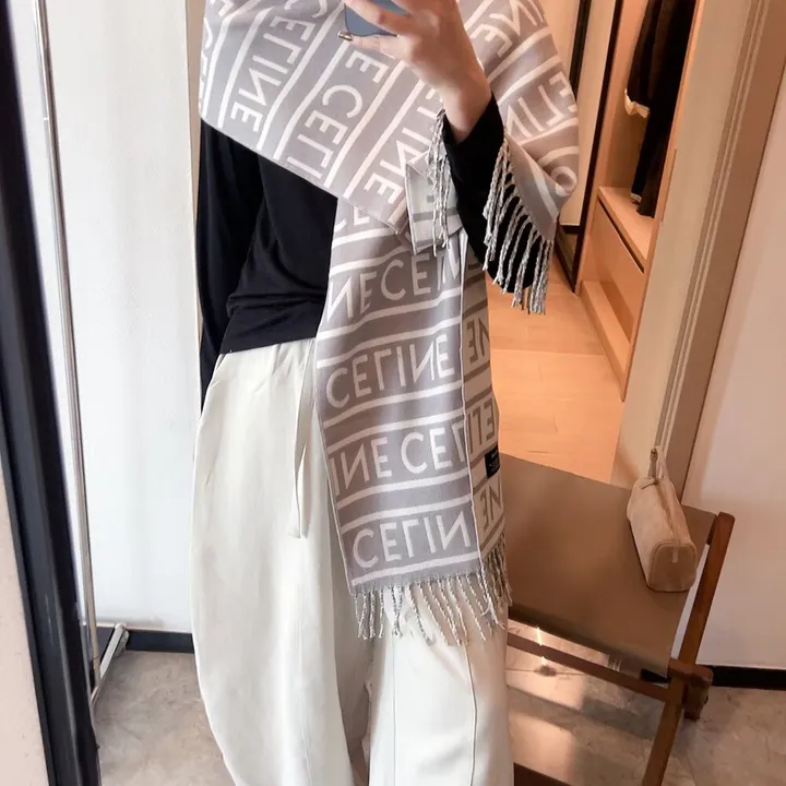 スーパーコピー セリーヌ マフラー