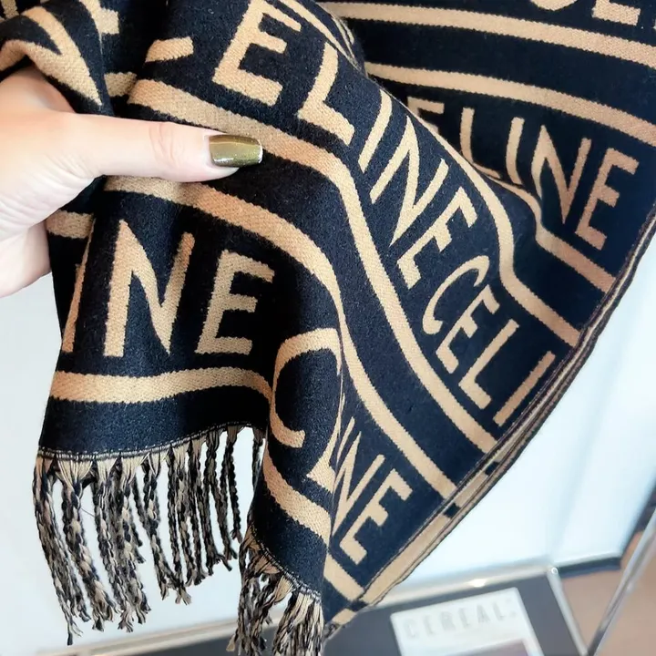 スーパーコピー セリーヌ マフラー