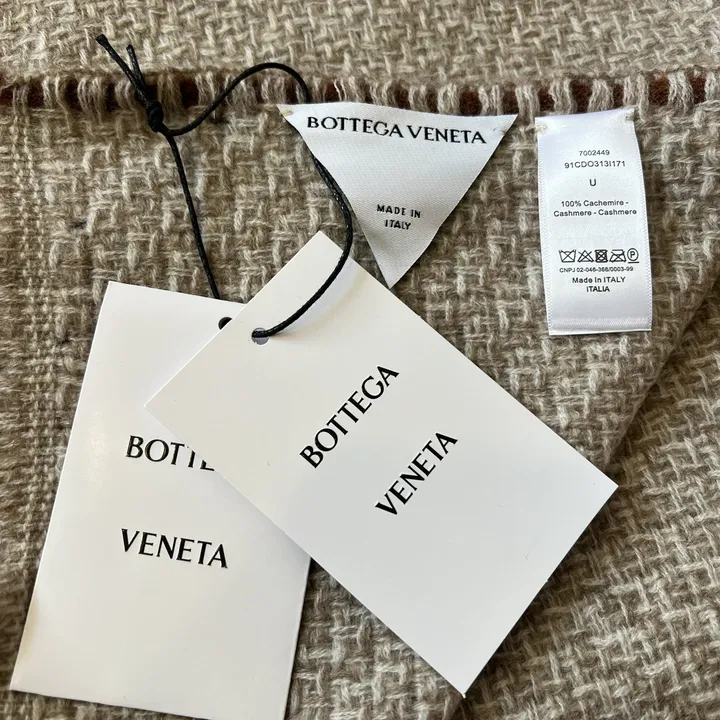 スーパーコピー フェンディ マフラー