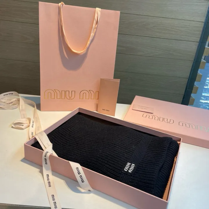 スーパーコピー ミュウミュウ マフラー