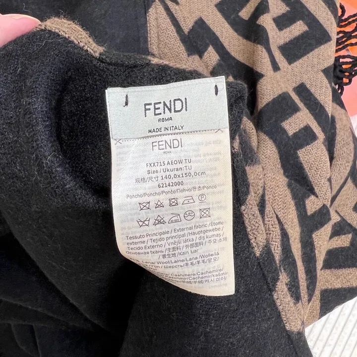 スーパーコピー フェンディ マフラー