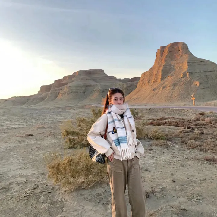 スーパーコピー ヴィヴィアン・ウエストウッド マフラー