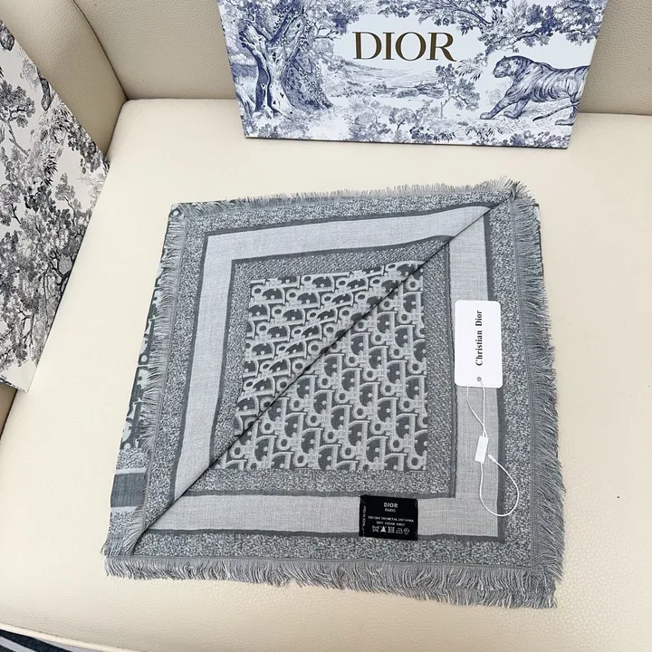 スーパーコピー ディオール マフラー