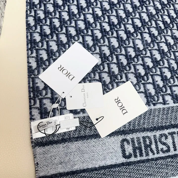 スーパーコピー ディオール マフラー