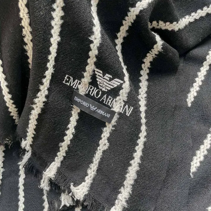 スーパーコピー アルマーニ マフラー