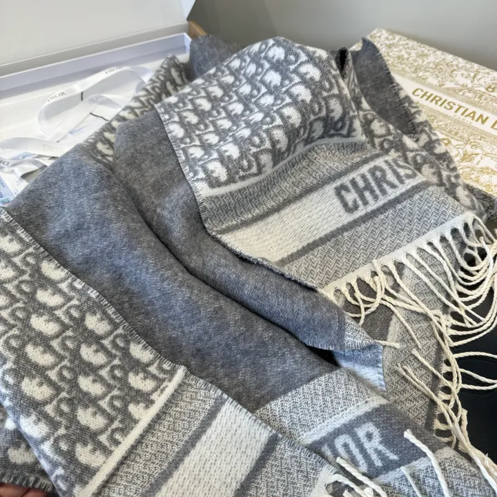 スーパーコピー ディオール マフラー