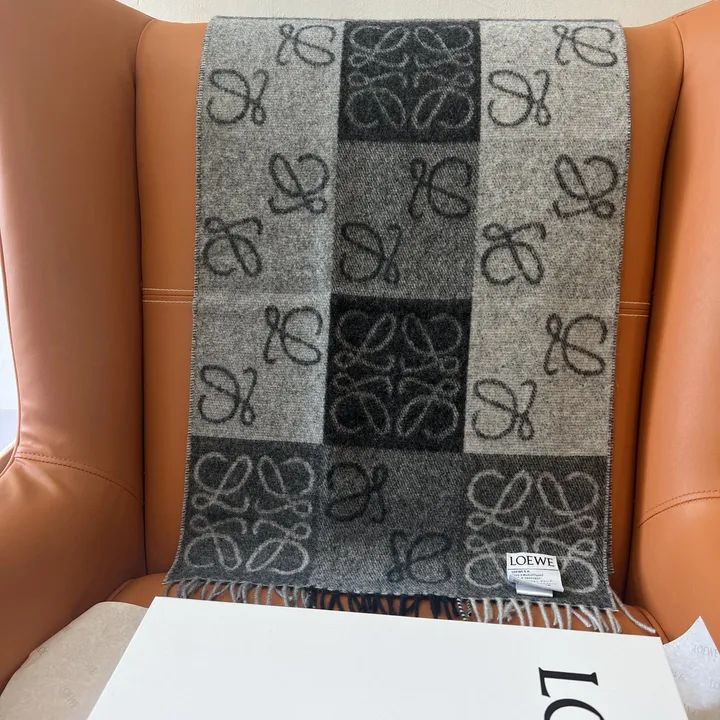 スーパーコピー ロエベ マフラー