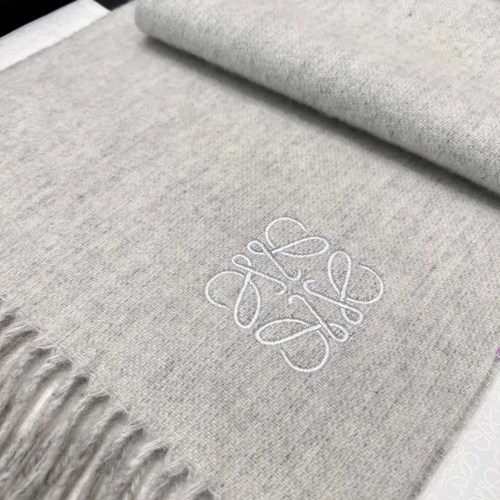 スーパーコピー ロエベ マフラー