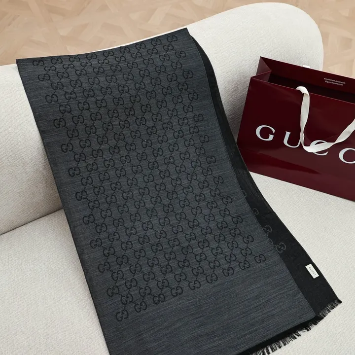 スーパーコピー グッチ マフラー