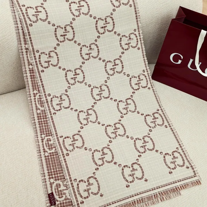 スーパーコピー グッチ マフラー