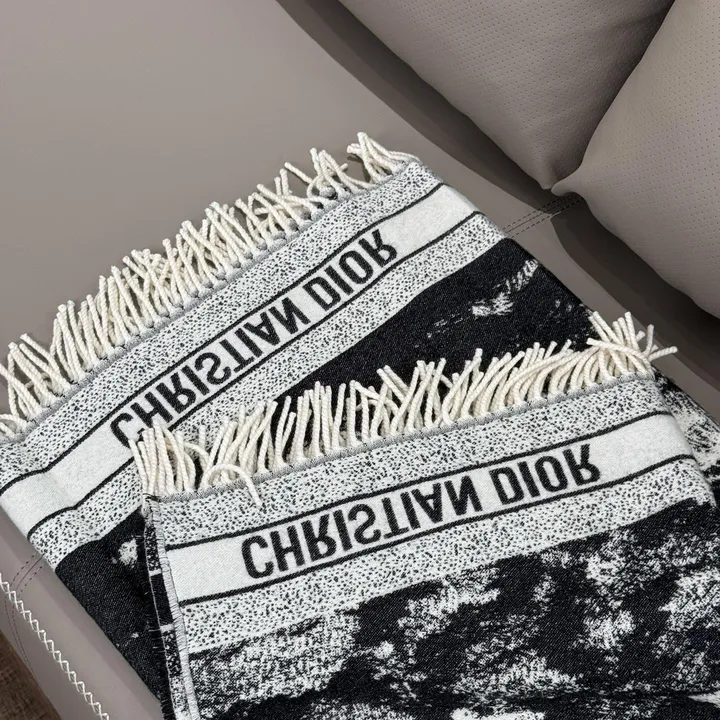 スーパーコピー ディオール マフラー