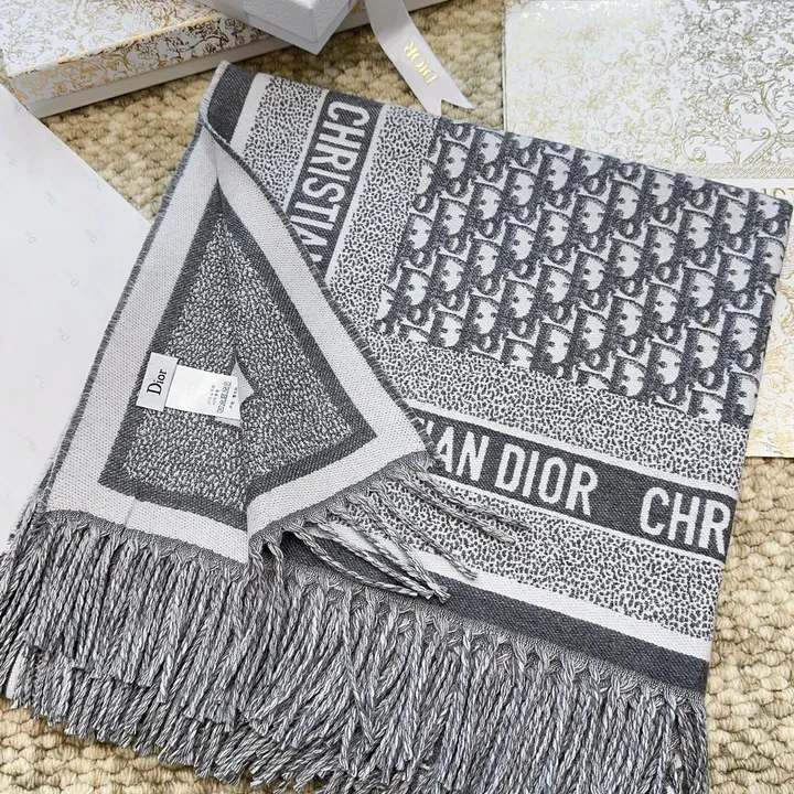 スーパーコピー ディオール マフラー