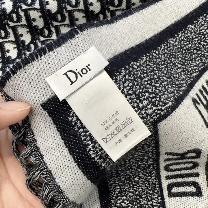 スーパーコピー ディオール マフラー