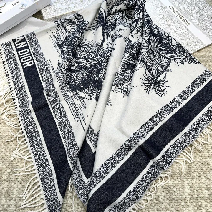 スーパーコピー ディオール マフラー