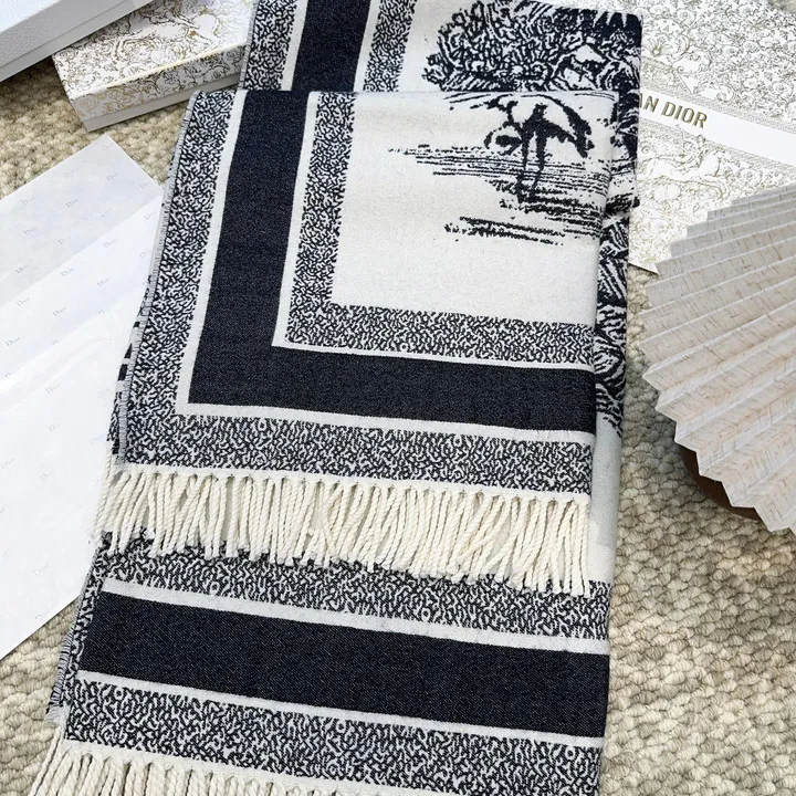 スーパーコピー ディオール マフラー