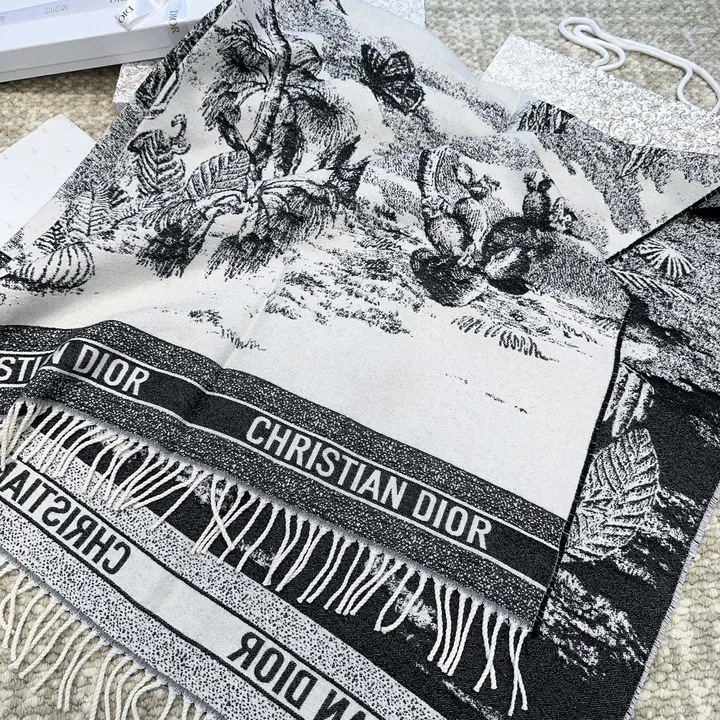 スーパーコピー ディオール マフラー