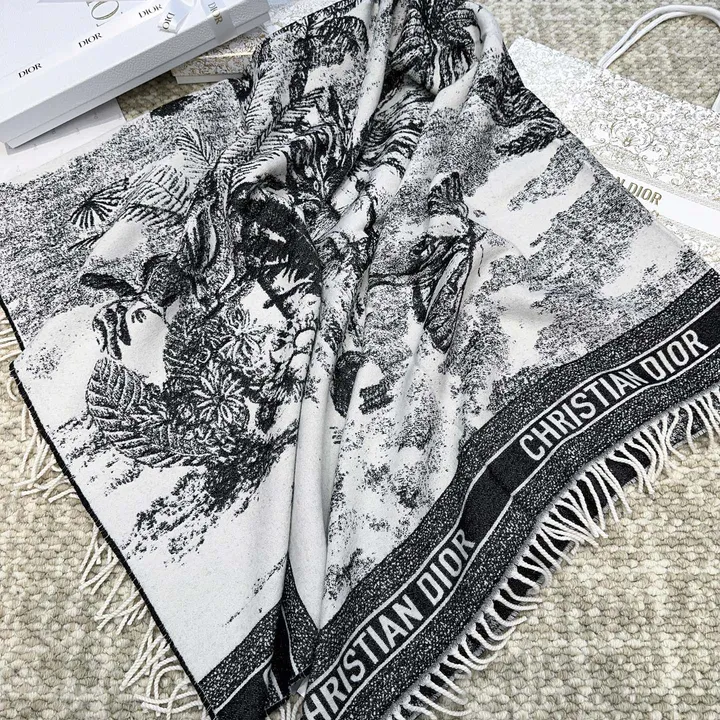 スーパーコピー ディオール マフラー