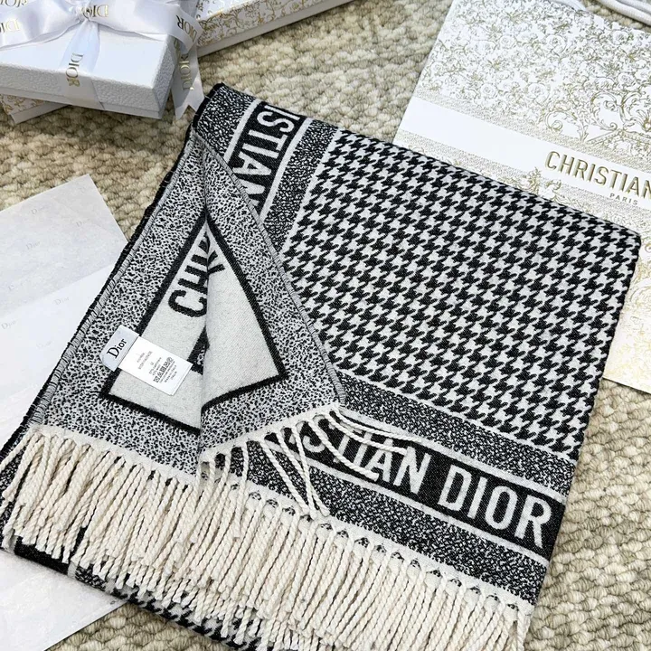 スーパーコピー ディオール マフラー