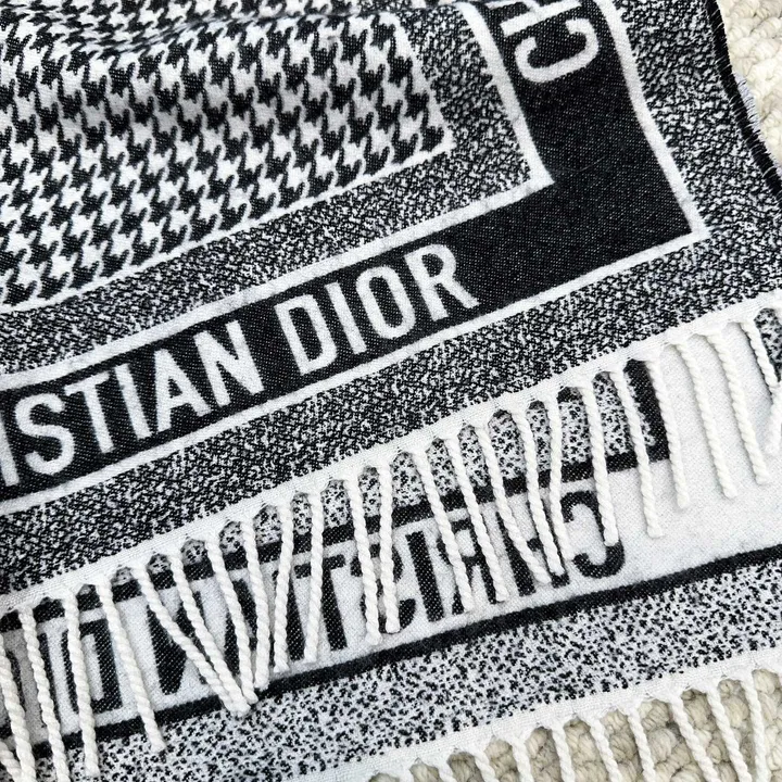 スーパーコピー ディオール マフラー