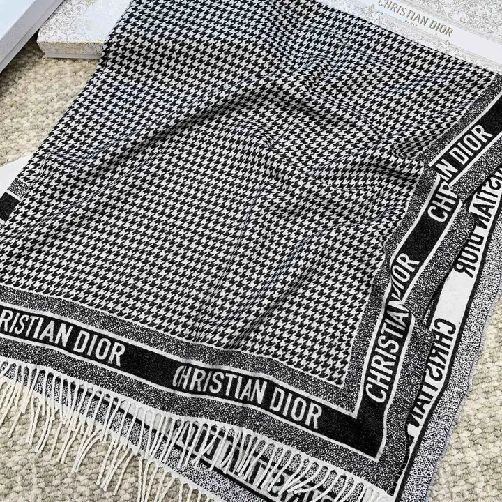 スーパーコピー ディオール マフラー