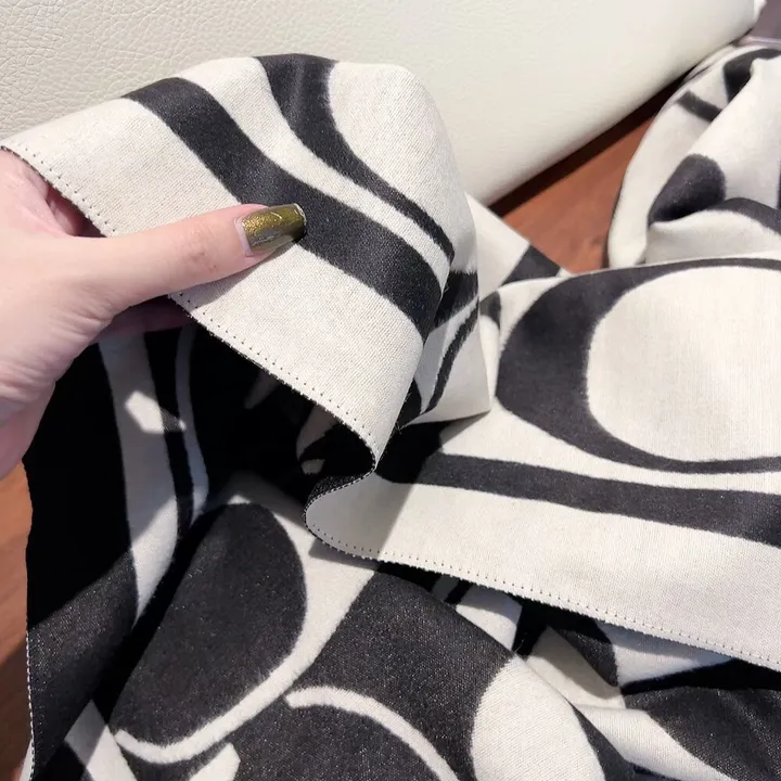 スーパーコピー コーチ マフラー