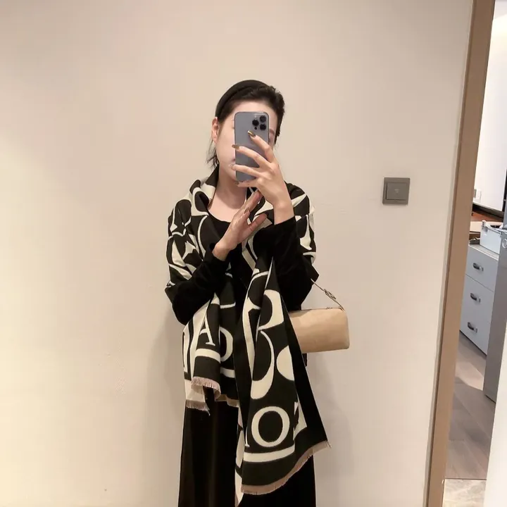 スーパーコピー コーチ マフラー