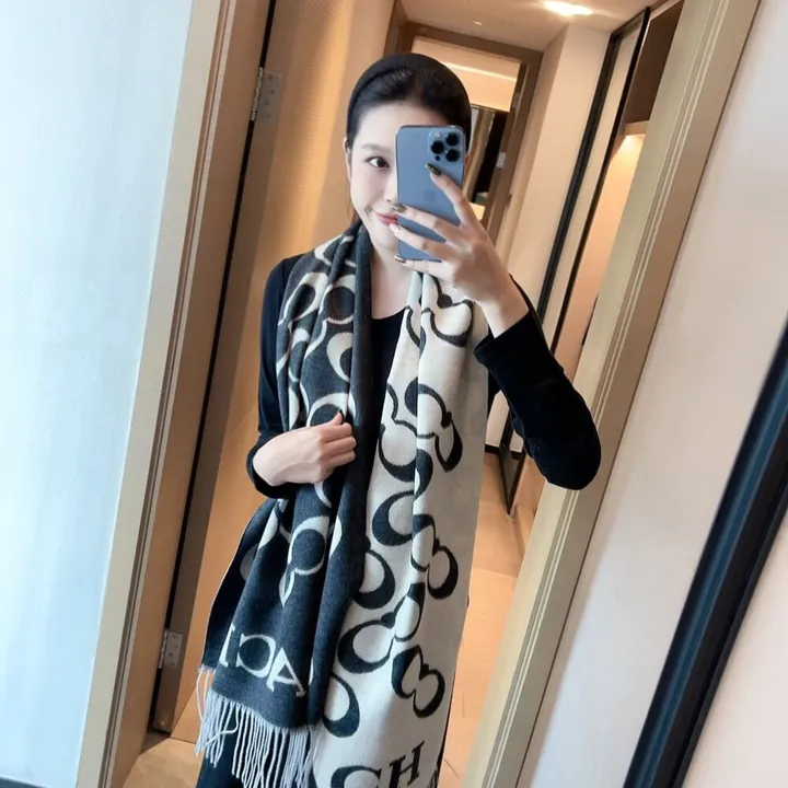 スーパーコピー コーチ マフラー