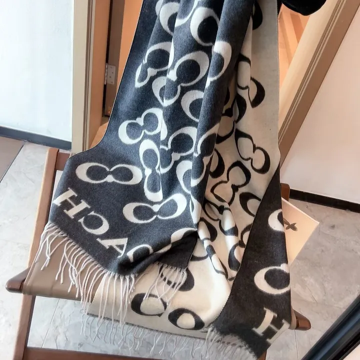 スーパーコピー コーチ マフラー