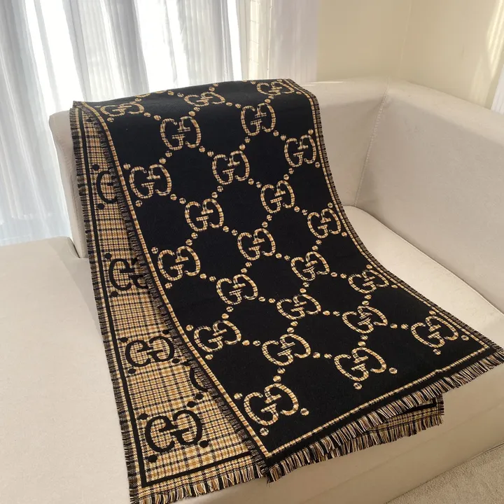 スーパーコピー グッチ マフラー