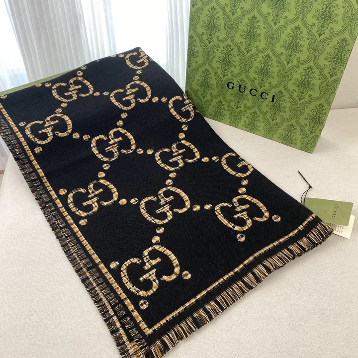 スーパーコピー グッチ マフラー