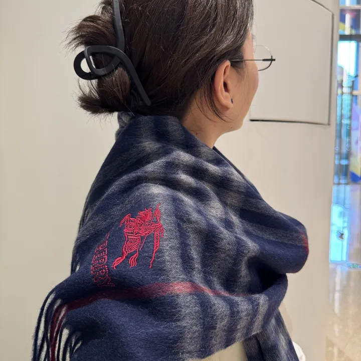 スーパーコピー バーバリー ス マフラー