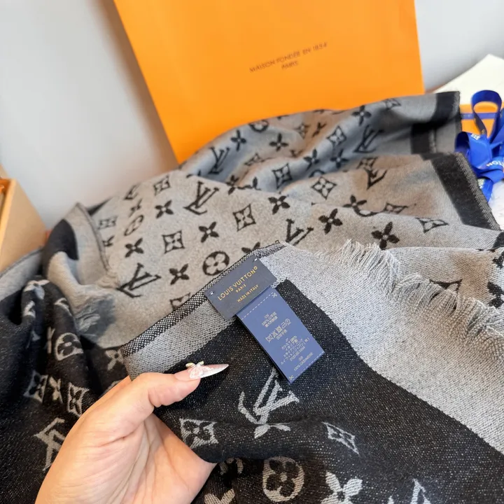 スーパーコピー ルイヴィトン マフラー