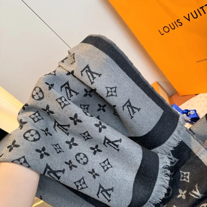 スーパーコピー ルイヴィトン マフラー