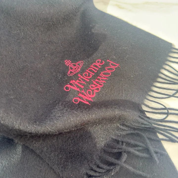 スーパーコピー ヴィヴィアン・ウエストウッド マフラー