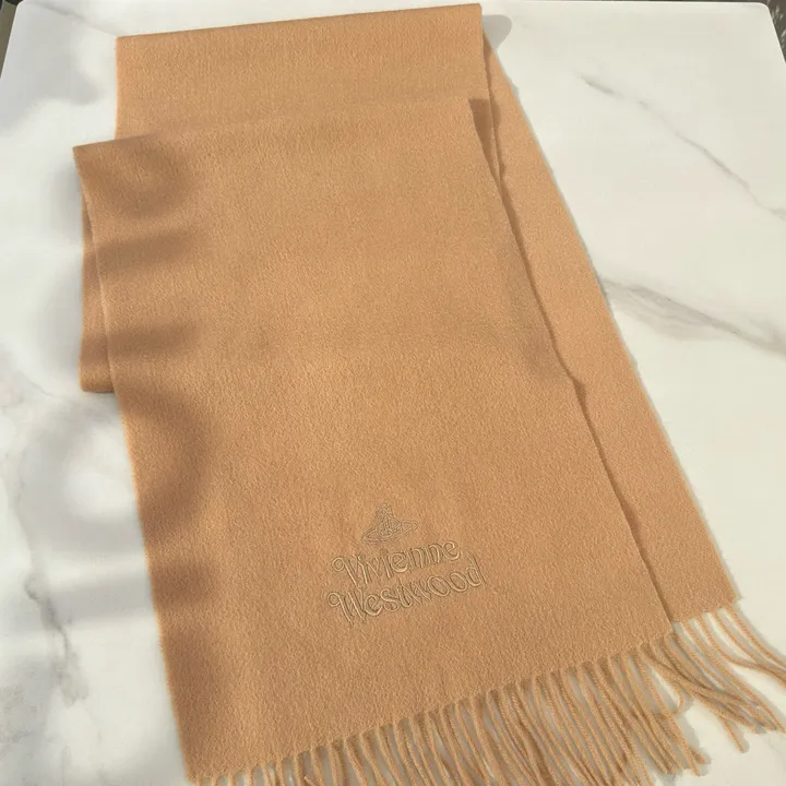 スーパーコピー ヴィヴィアン・ウエストウッド マフラー