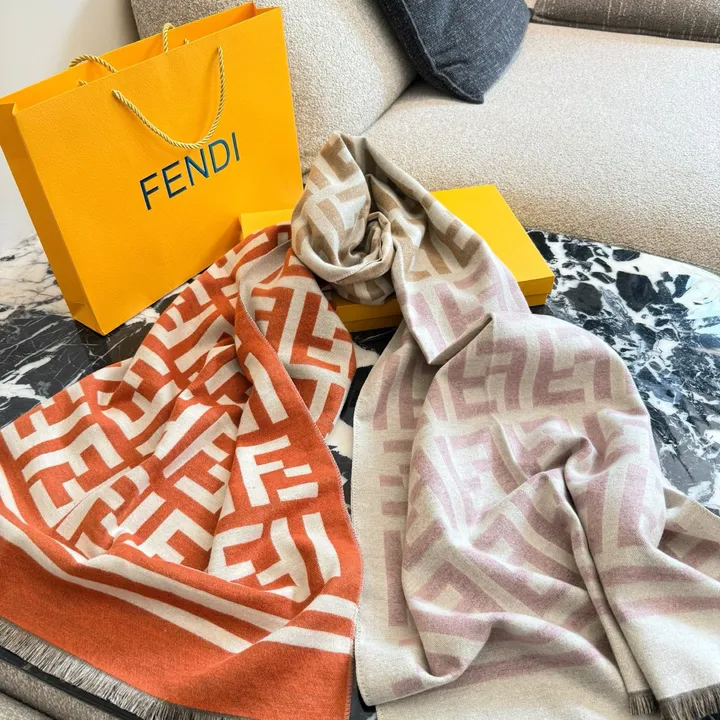 スーパーコピー フェンディ マフラー