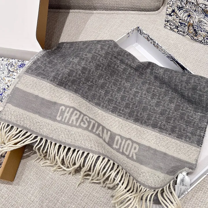 スーパーコピー ディオール マフラー