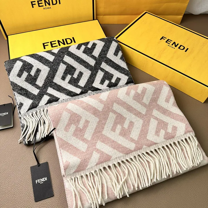 スーパーコピー フェンディ マフラー