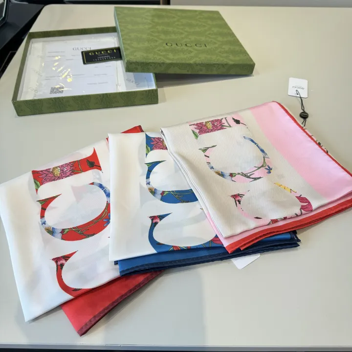 スーパーコピー グッチ マフラー