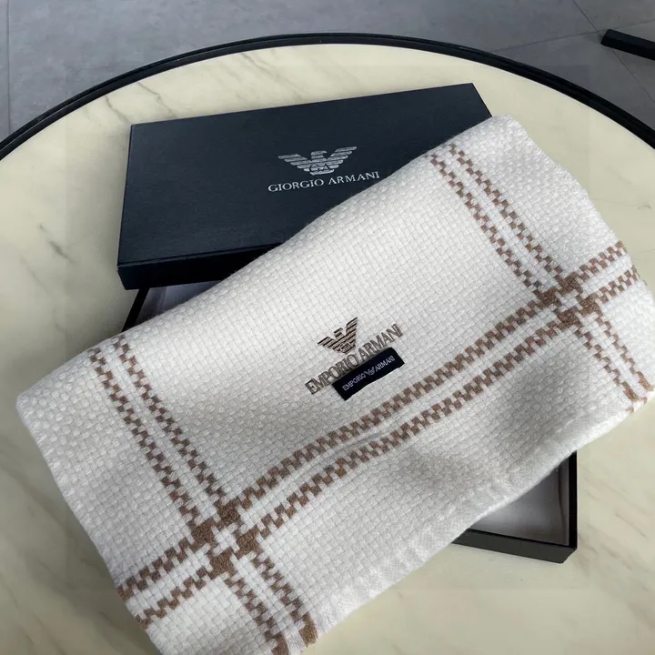 スーパーコピー アルマーニ マフラー