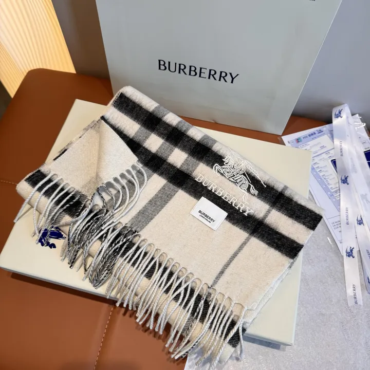 スーパーコピー バーバリー ス マフラー