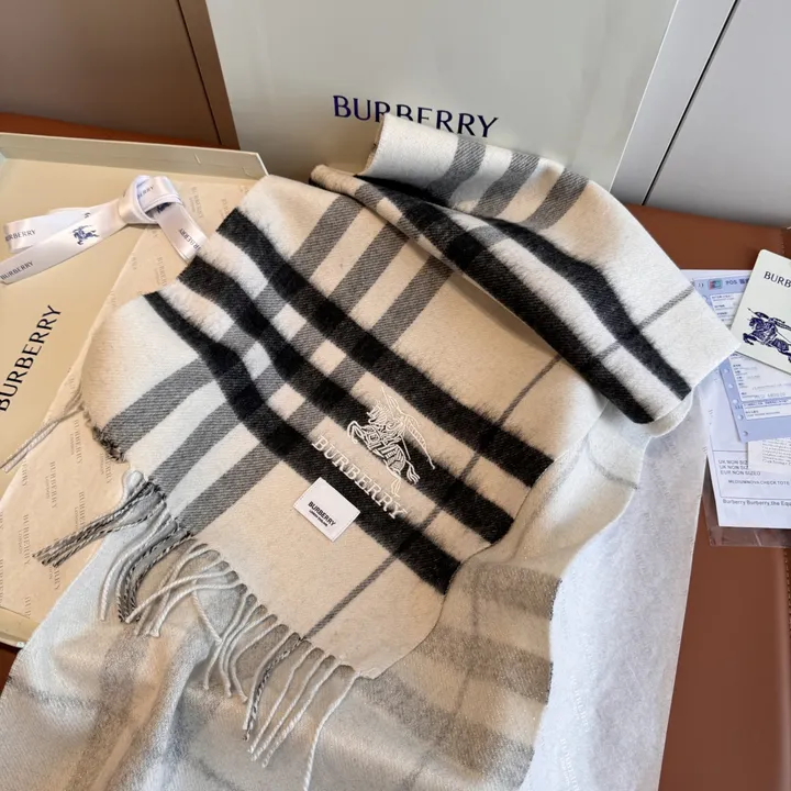 スーパーコピー バーバリー ス マフラー