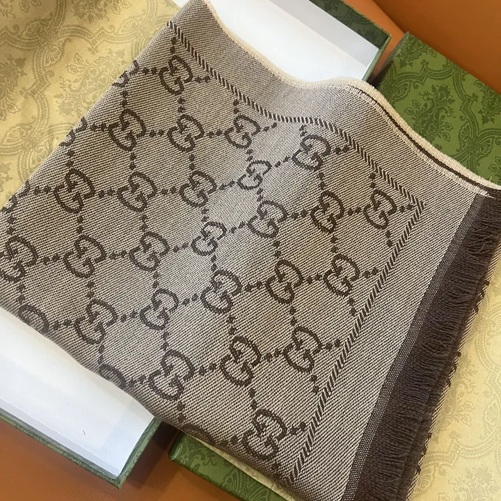 スーパーコピー グッチ マフラー