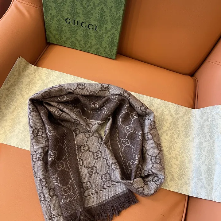 スーパーコピー グッチ マフラー