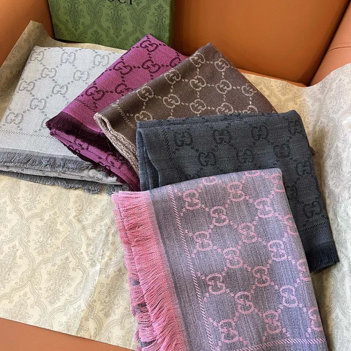 スーパーコピー グッチ マフラー