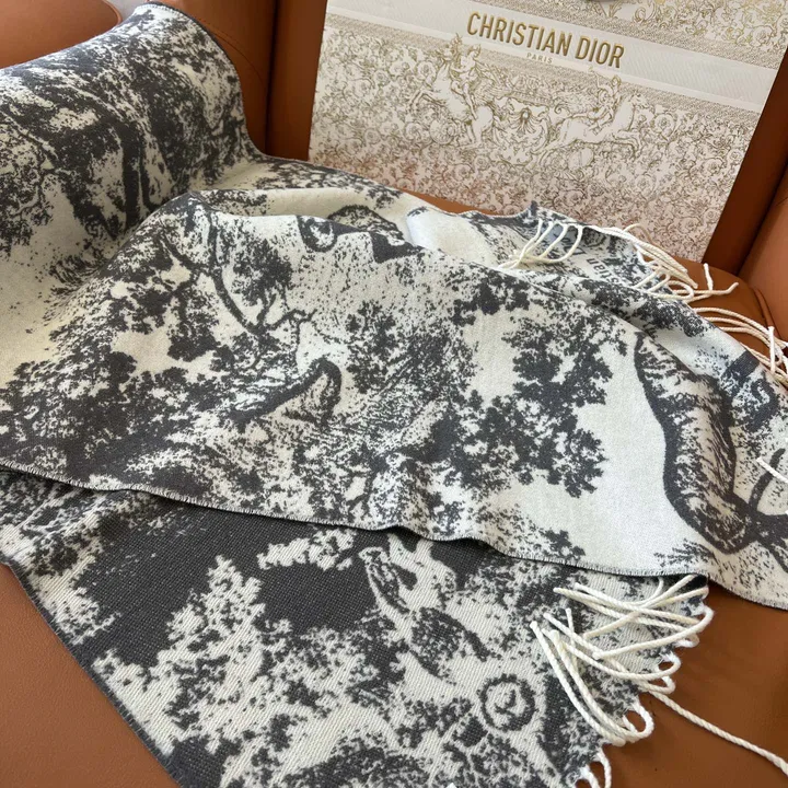 スーパーコピー ディオール マフラー