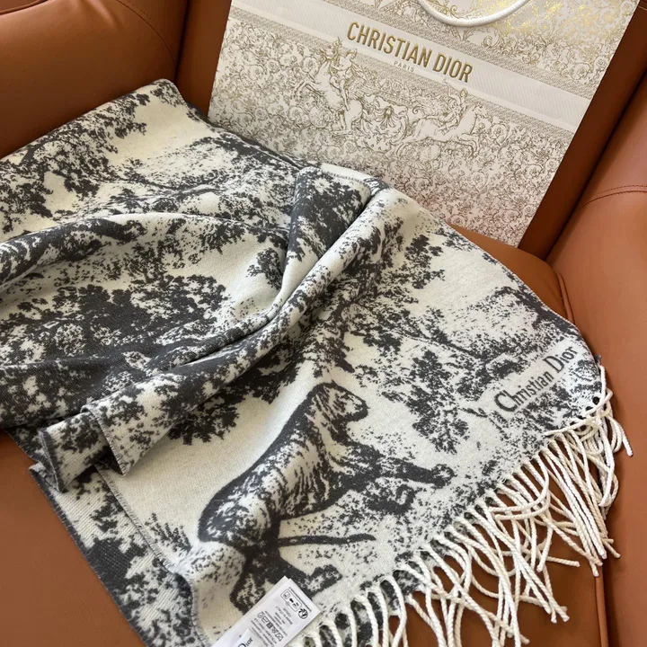 スーパーコピー ディオール マフラー