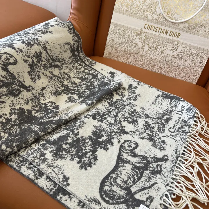 スーパーコピー ディオール マフラー