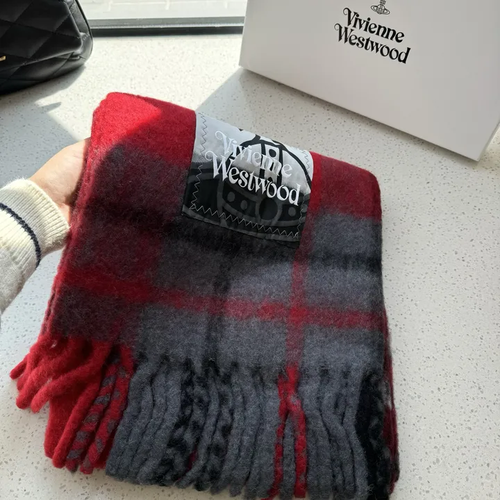 スーパーコピー ヴィヴィアン・ウエストウッド マフラー