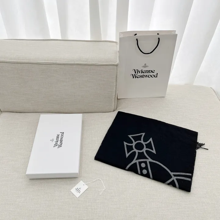 スーパーコピー ヴィヴィアン・ウエストウッド マフラー